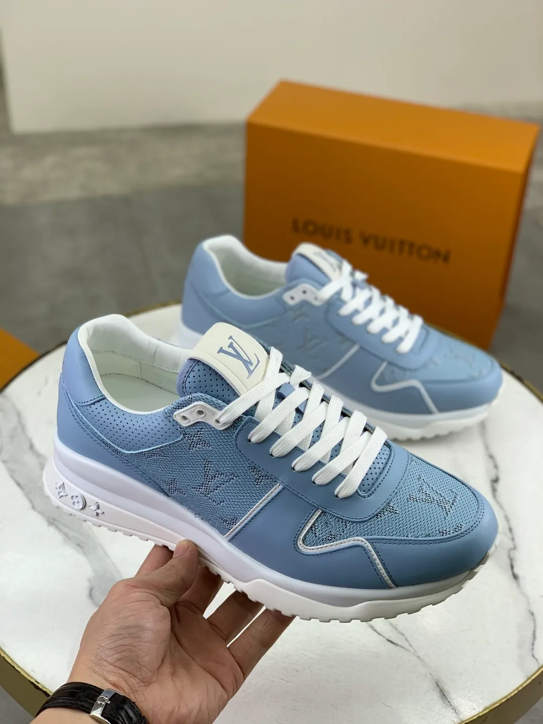 Men's men's shoes P680 new style 💶[LOUIS VUITTON] (original order) new style 🍀LV Louis Vuitton * - top version of LV classic trendy shoes! Use imported original cowhide and water-dyed cowhide lining. The latest original wear-resistant TPU combination outsole! High quality products! Multiple colors available, code number: 39-45 (46 customized)